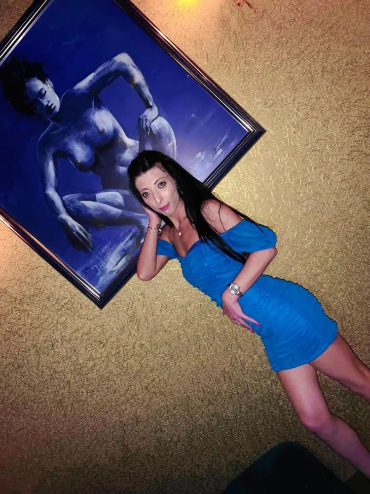 Kira - Penthouse Solingen in Solingen +49212-88136809 // sex meetings, sex date, hobby whores, whores, prostitutes, shemale, trannies