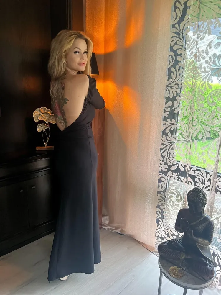 Margo - Tantra Island in Bonn +4917660609223 // szex találkozók, szex randi, hobbikurvák, kurvák, prostituáltak, shemale, transzneműek