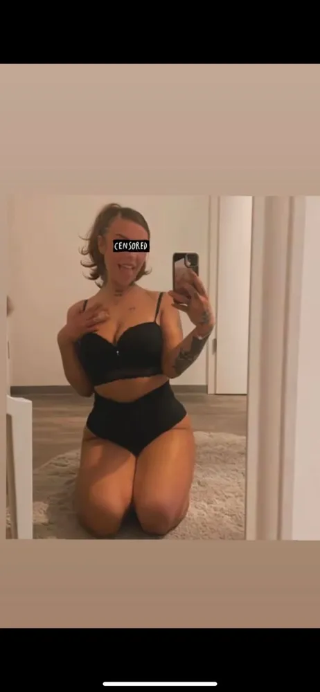 Emilia - Lady Discreet v Berlin +493036759370 // sex schůzky, sex rande, hobby děvky, děvky, prostitutky, shemale, transky