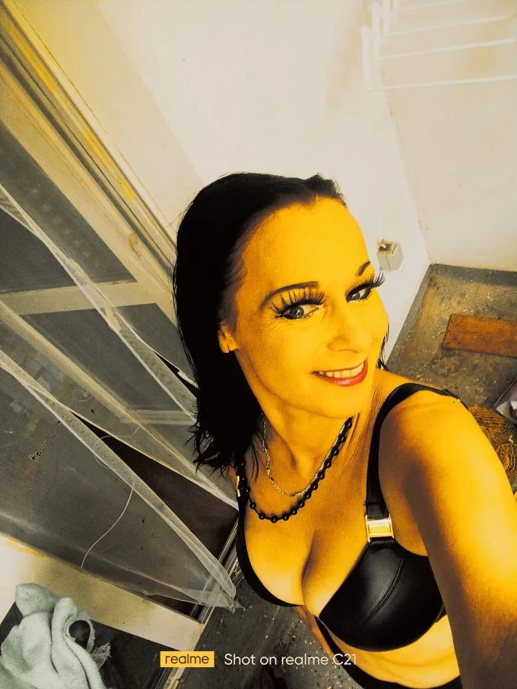 Lady Renate - Lady Discreet v Berlin +493036759370 // sex schůzky, sex rande, hobby děvky, děvky, prostitutky, shemale, transky