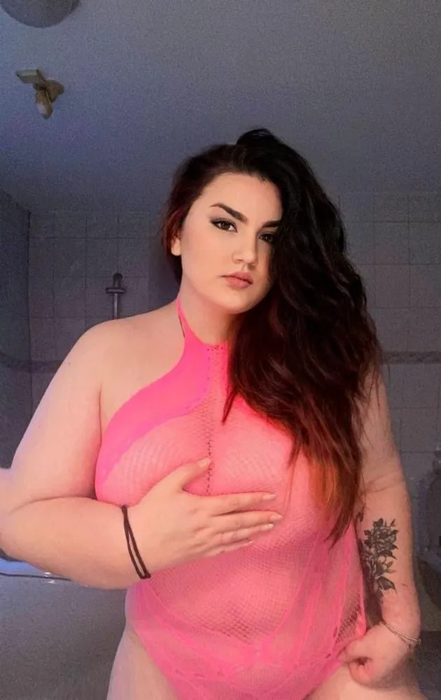 Olga - Lady Discreet v Berlin +493036759370 // sex schůzky, sex rande, hobby děvky, děvky, prostitutky, shemale, transky