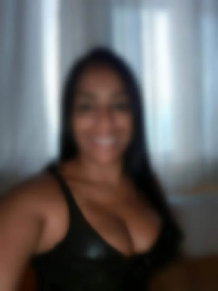 Agatha - Berlin City Girls in Berlin 030/57792021 // Sextreffen, Sex-Date, Hobby-Huren, Huren, Prostituierte, Shemale, Trannies