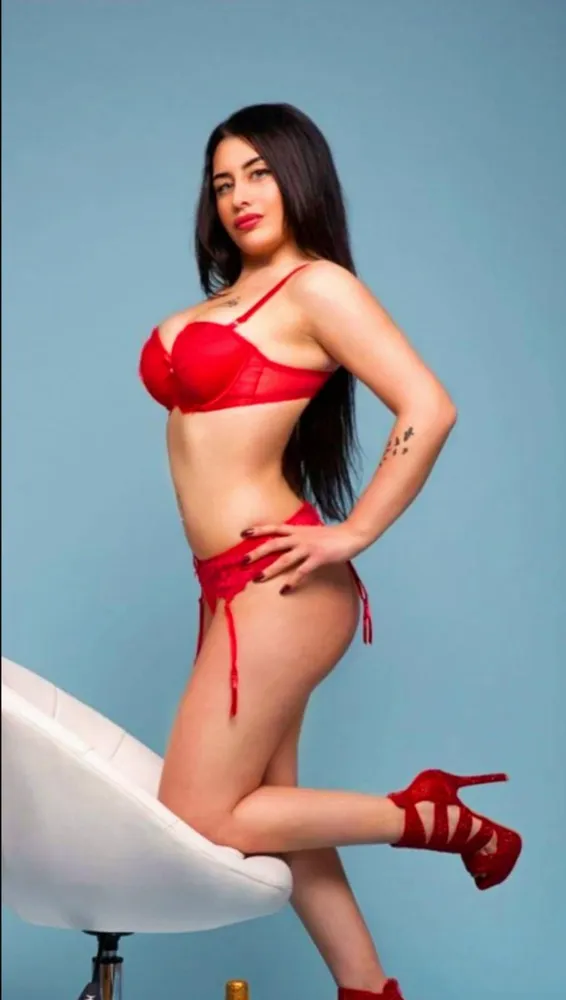 Alina - Berlin City Girls Berlin 030/57792021 // encuentros sexuales, citas sexuales, putas hobby, putas, prostitutas, transexuales, travestis