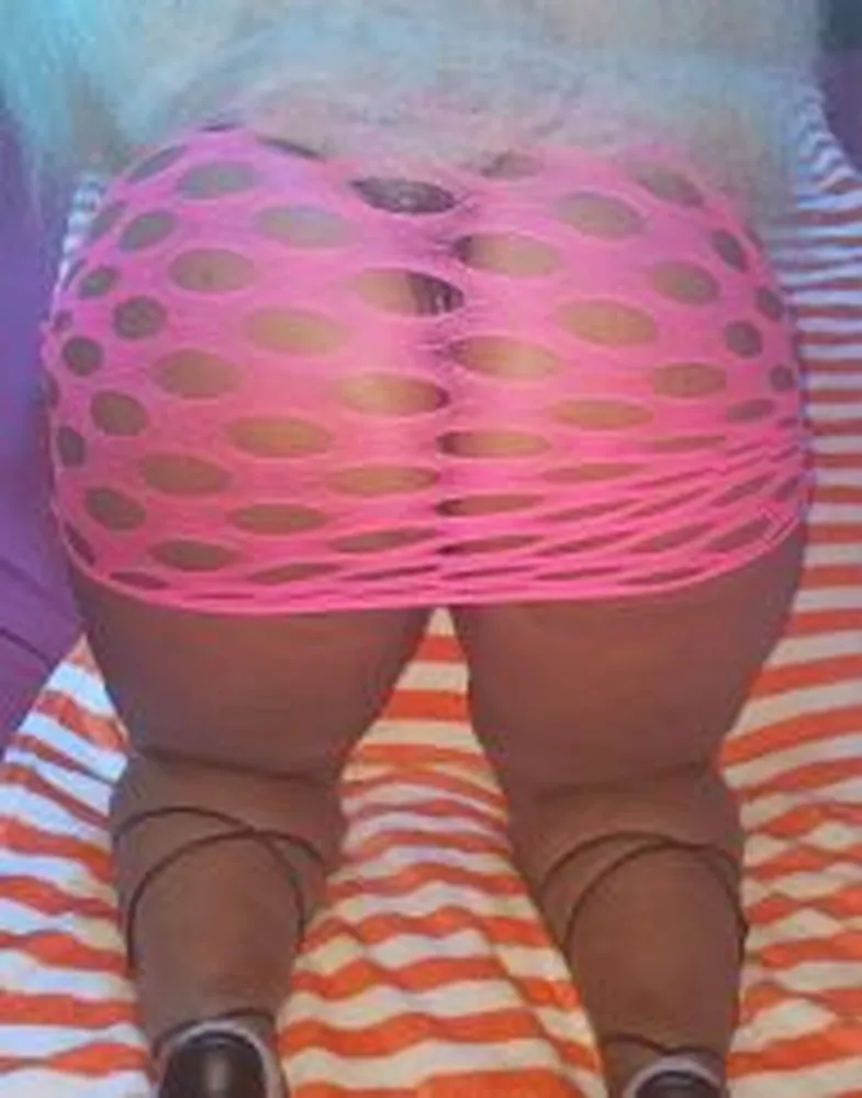 Sandra - Eroscenter Ludwigsburg Ludwigsburg +497141991170 // encuentros sexuales, citas sexuales, putas hobby, putas, prostitutas, transexuales, travestis
