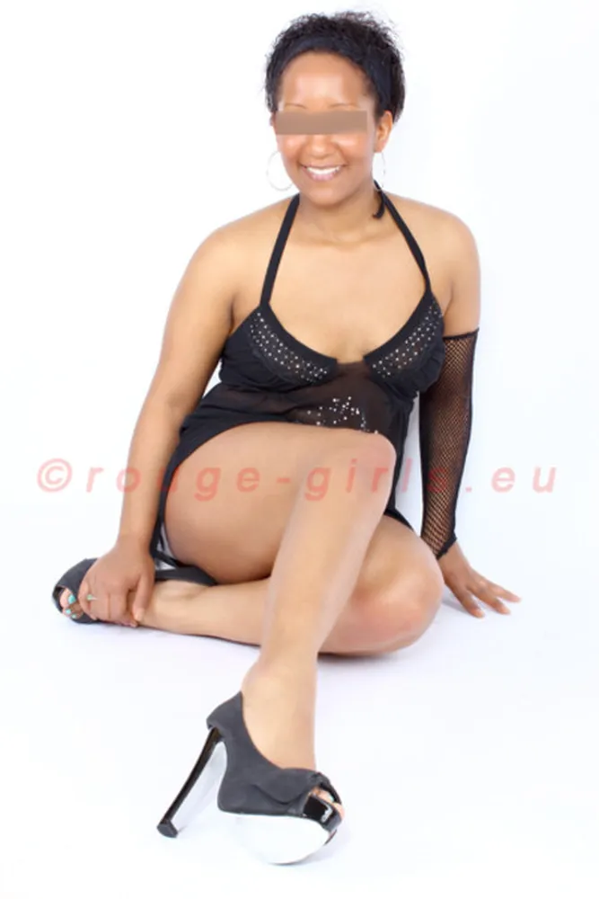 Estefania - Club Rouge in Karlsruhe +4915510143479 // întâlniri de sex, întâlniri de sex, curve de hobby, curve, prostituate, transexuali, transexuali