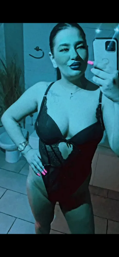 Maya III - Club Rouge in Karlsruhe +4915510143479 // szex találkozók, szex randi, hobbikurvák, kurvák, prostituáltak, shemale, transzneműek