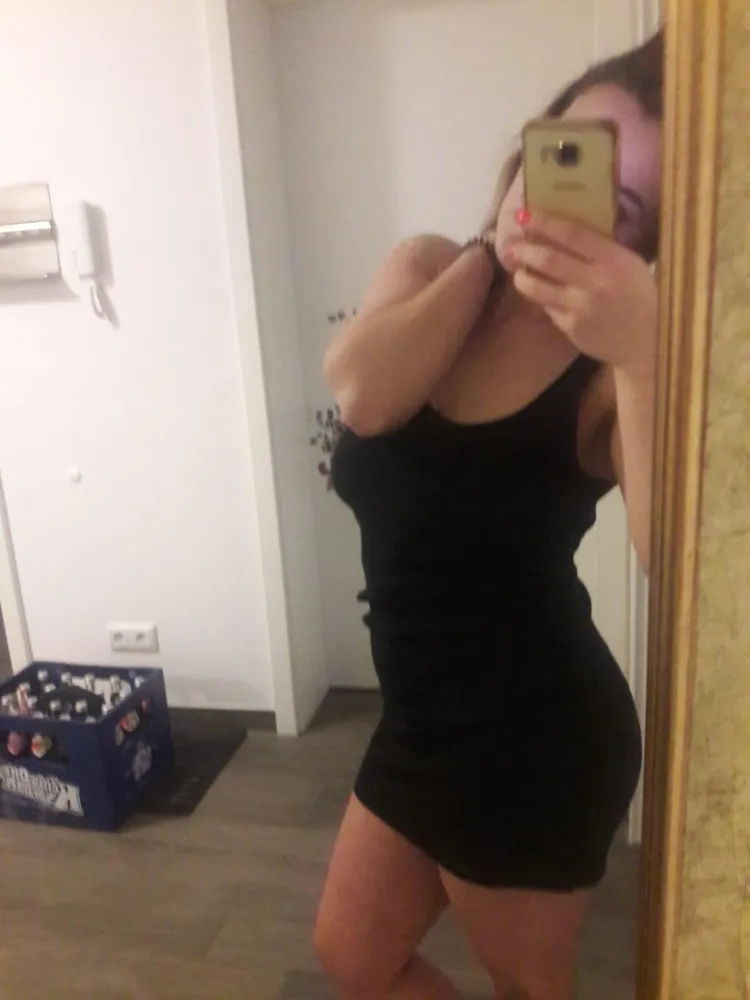 Luder Lola - Kitties Suite v Bürstadt +4962065192290 // sex schůzky, sex rande, hobby děvky, děvky, prostitutky, shemale, transky