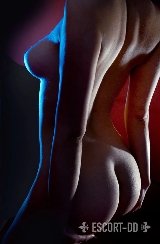 Bianka - Girls Dresden in Dresden 01522-6154288 // sex meetings, sex date, hobby whores, whores, prostitutes, shemale, trannies