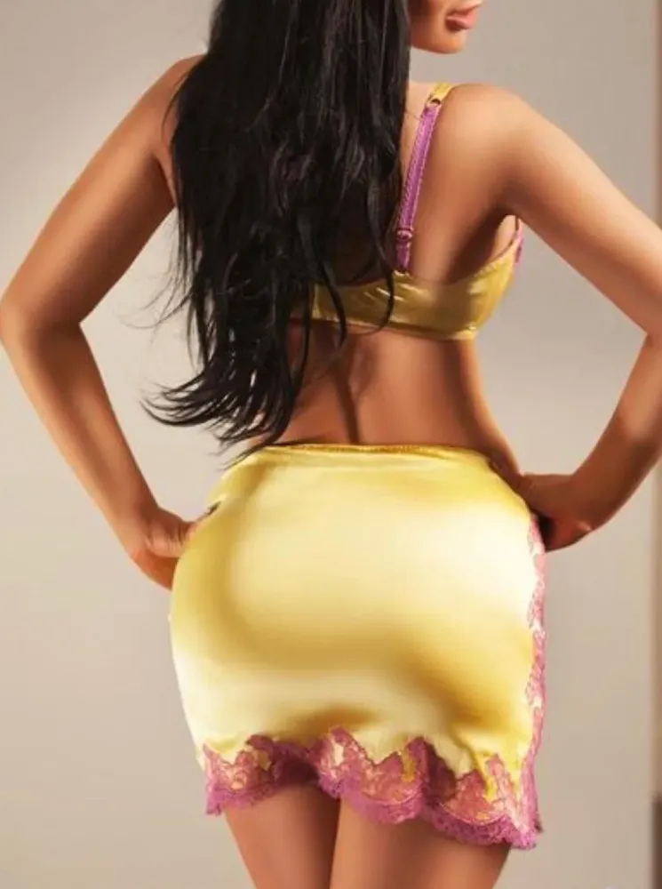 Holly - Escort 24 Dresden Dresden +4915254923862 // seks buluşmaları, seks randevuları, hobi fahişeleri, fahişeler, travestiler, travestiler